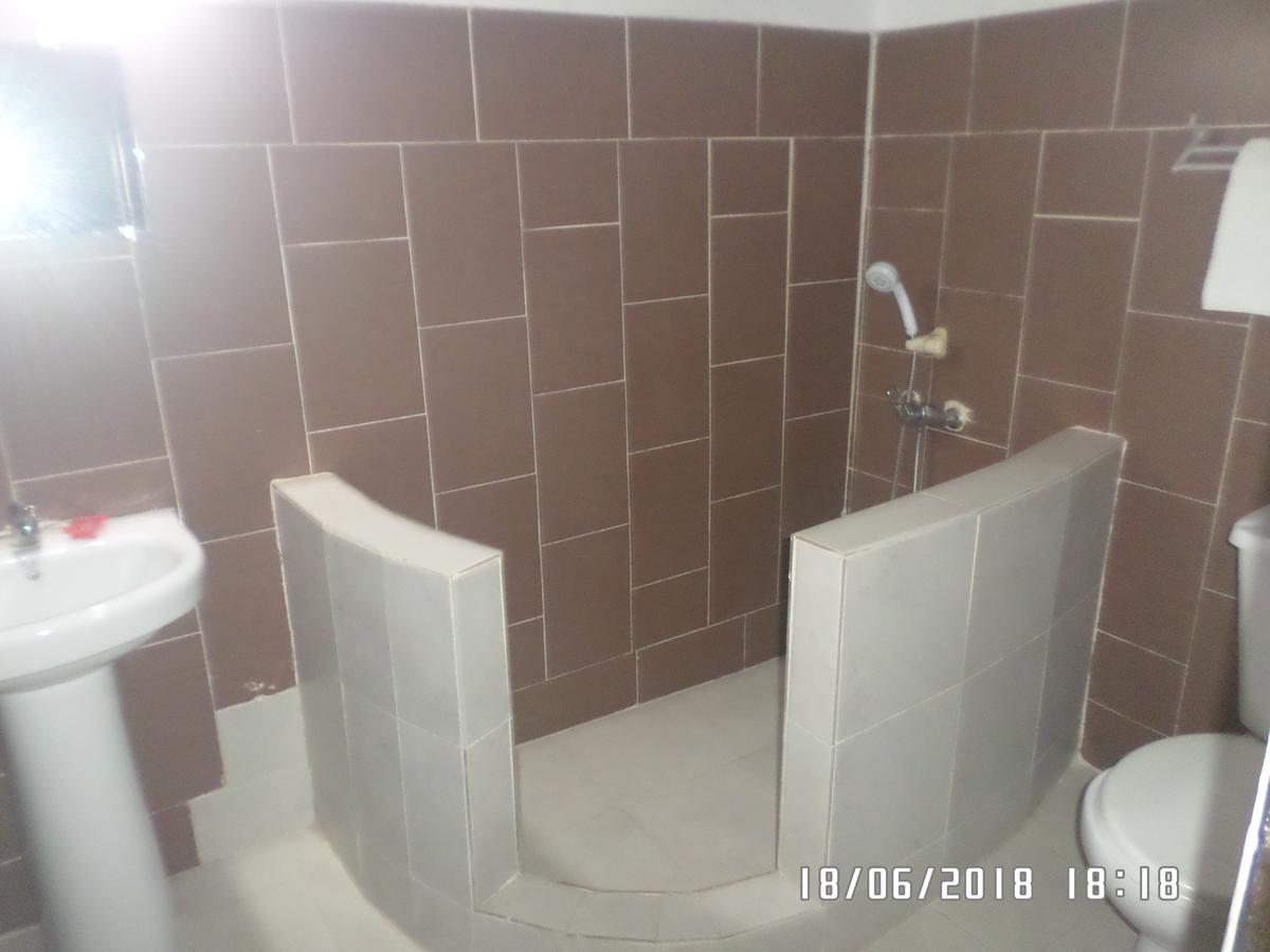 אבידג'אן Hotel Residence Seven 7 מראה חיצוני תמונה